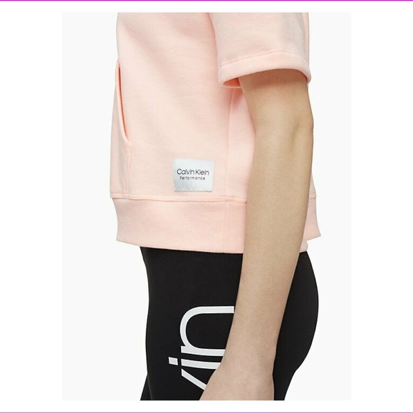 Cropped Hoodie - Picture 9 of 10